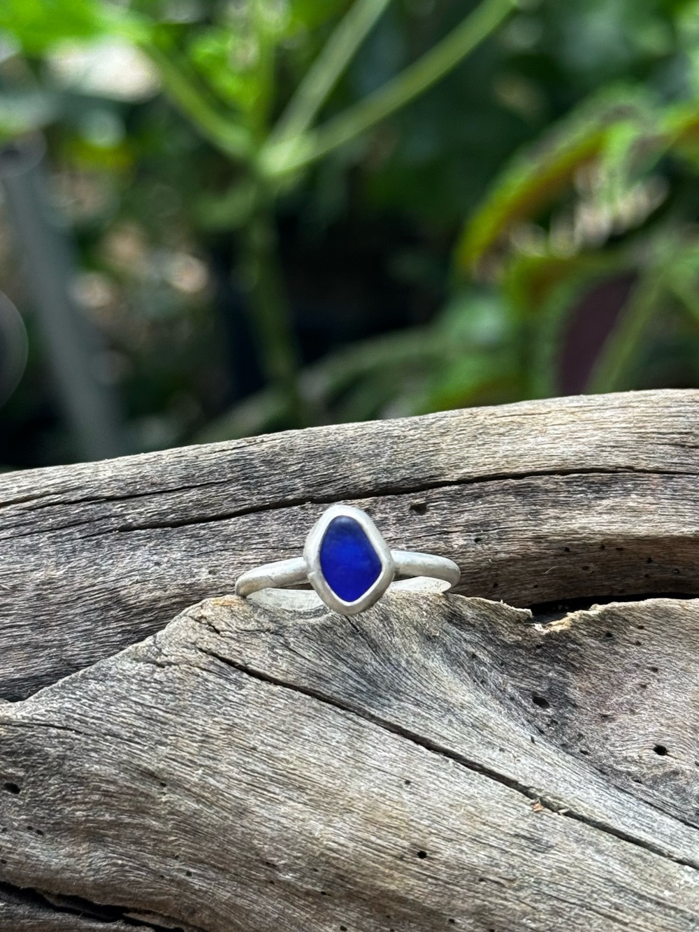 Cobalt blue  sea glass Sea tumbled sea glass sterling & fine silver ring - Picture 2 of 3